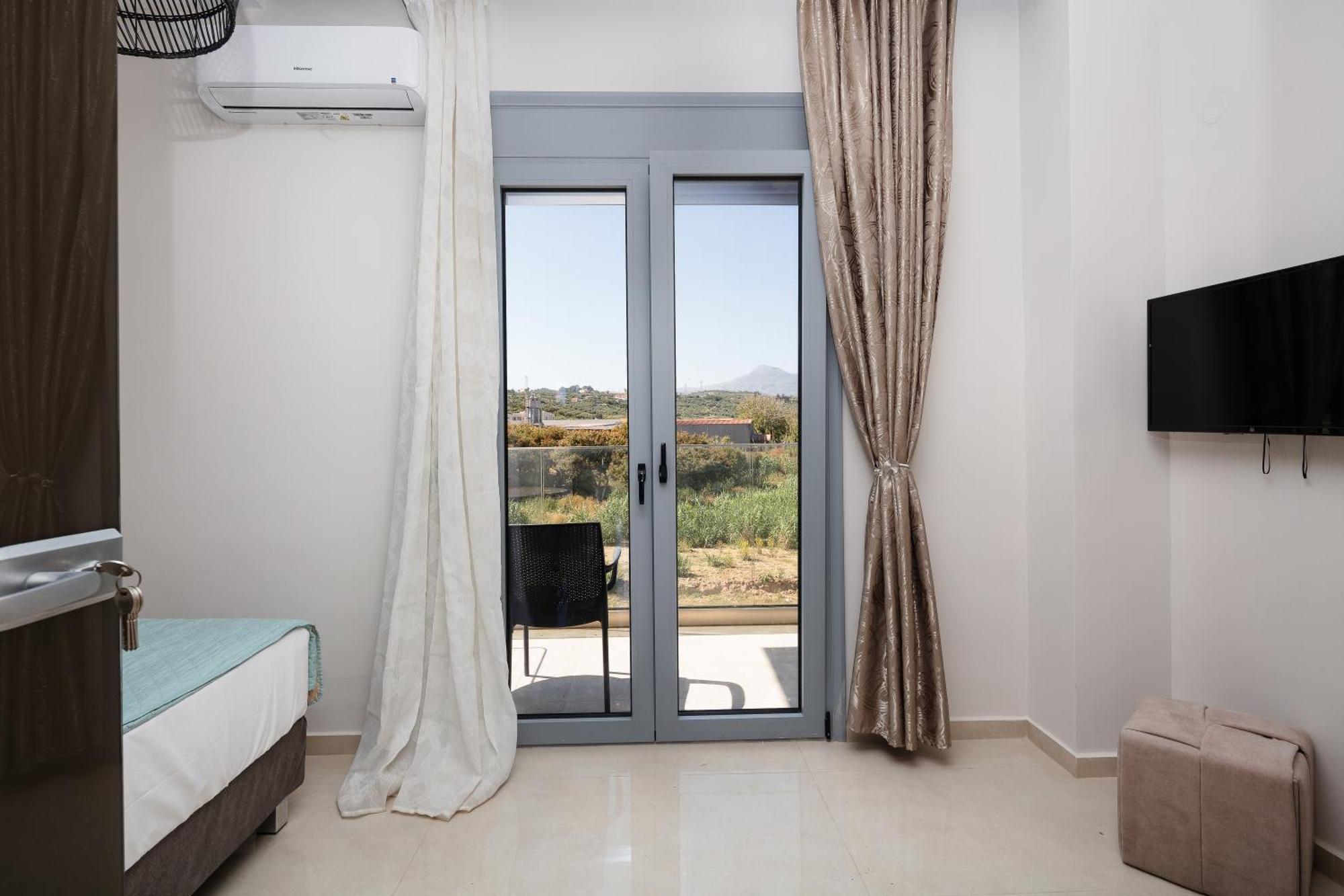 Hotel Iosifina, 80 Metres From Episkopi Beach! Dhrámia Pokoj fotografie